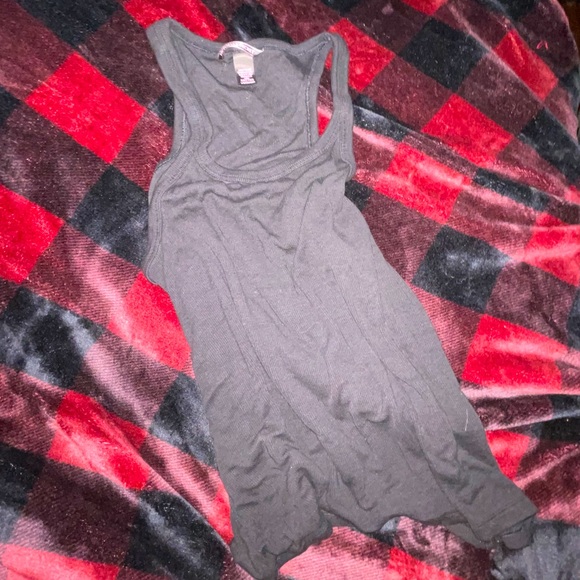 VS black tank top! - Picture 4 of 4